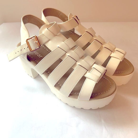 koi Shoes Koi Footwear White Chunky Platform Summer Sandals Fits
